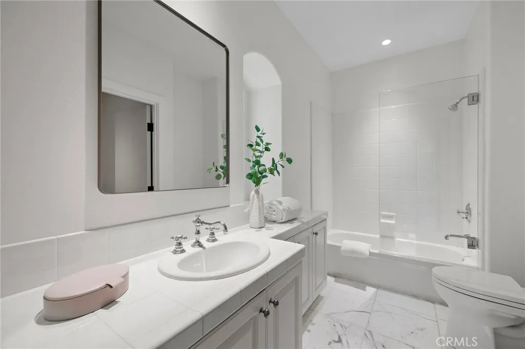 Additional image 111 of 15 Seabluff, Newport Beach, CA 92660