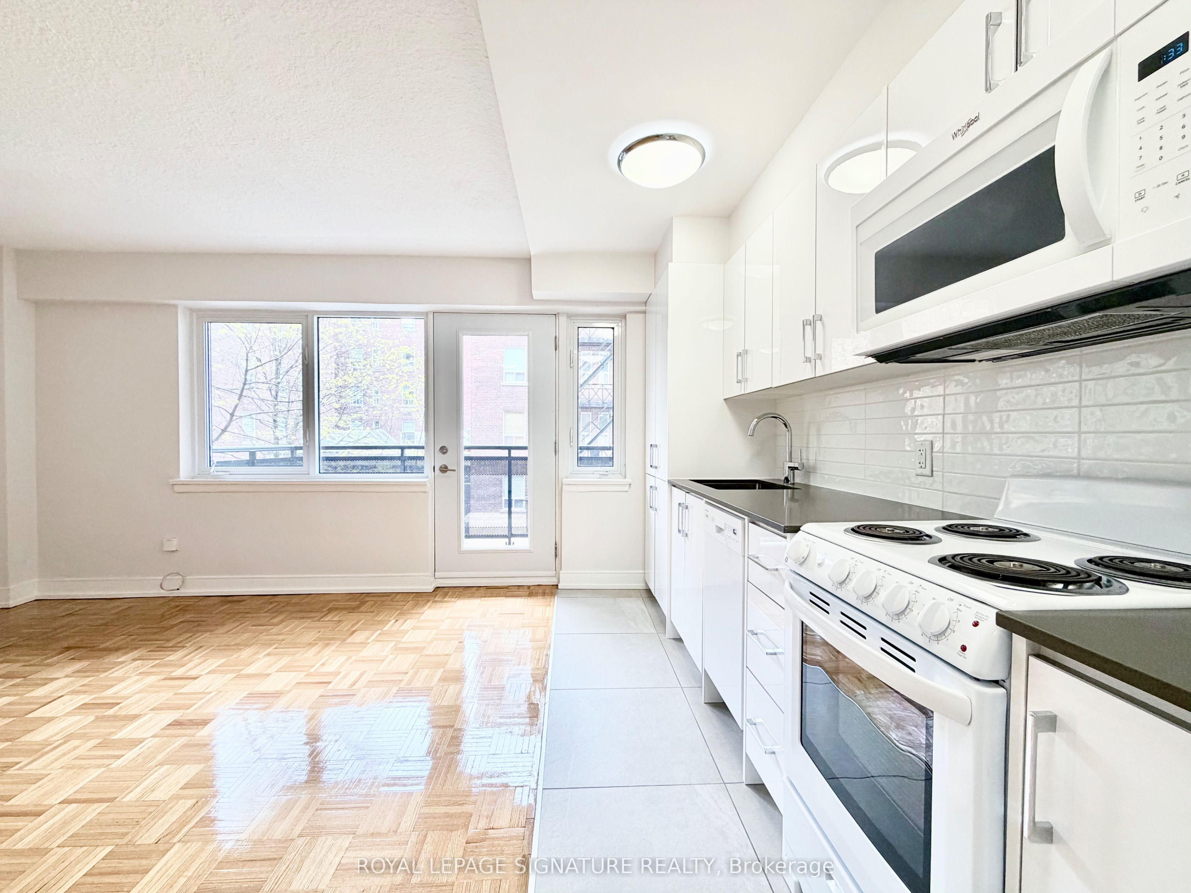 Additional image 5 of 203-95 Lawton Boulevard, Toronto, ON, M4V 1Z8