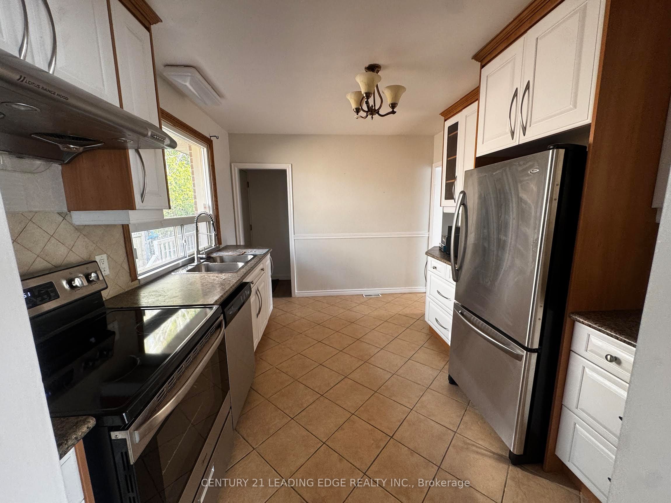 Additional image 5 of 409 Paliser Crescent S, Richmond Hill, ON, L4C 1S2
