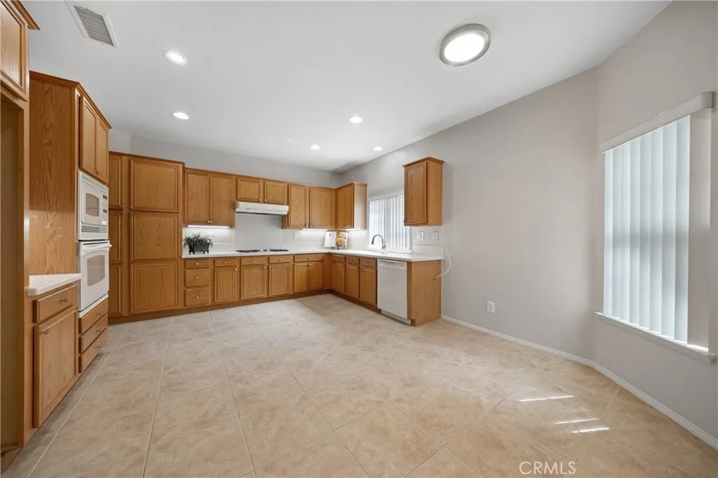 Additional image 8 of 24177 Calle Artino, Murrieta, CA 92562