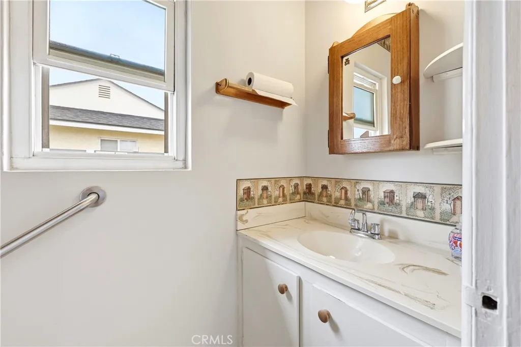 Additional image 18 of 1235 E Eastwood Dr, Anaheim, CA 92805