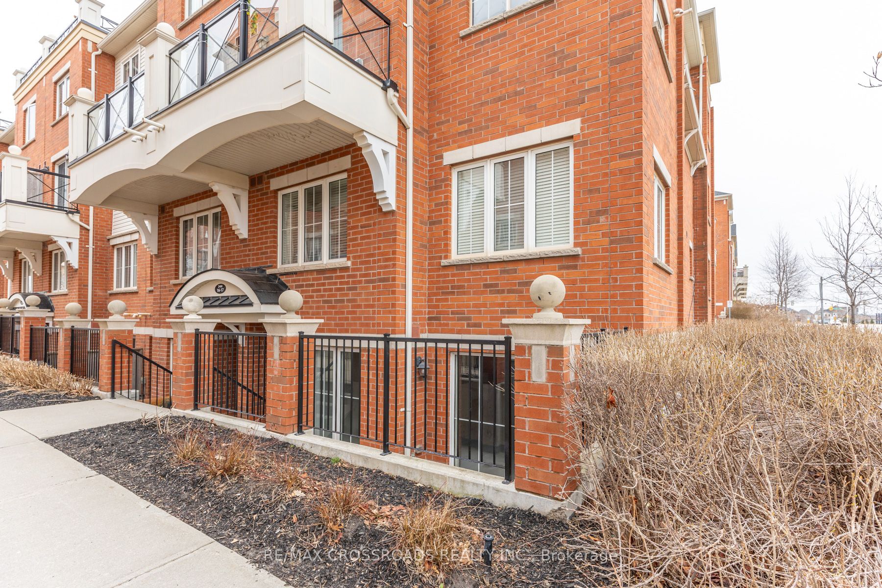 16-2460 Post Road, Oakville, ON, L6H 0J2 photo 2