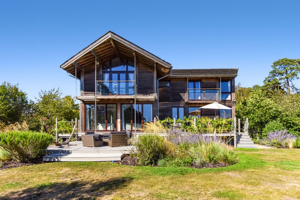 Additional image 16 of 4 bed property for saleSmugglers Lane, Bosham, Chichester PO18