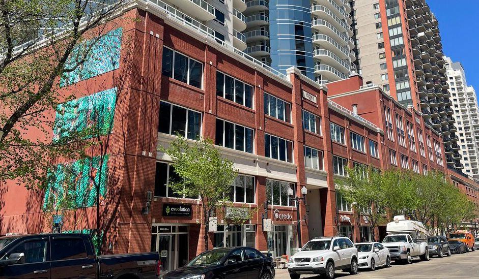 302,-10138 104 Street, Edmonton, AB, T5J1A7