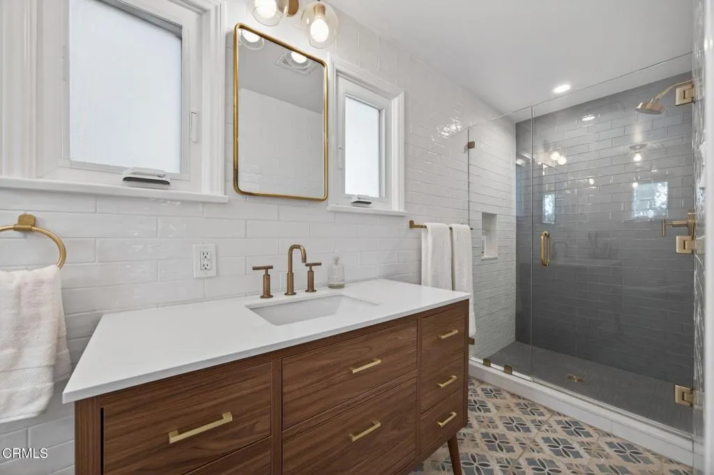 Additional image 6 of 1681 San Nicholas Street, Ventura, CA 93001