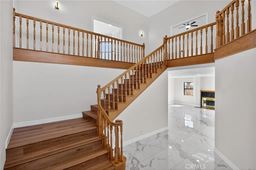 6841 Granada Dr, Palmdale, CA 93551 photo 3
