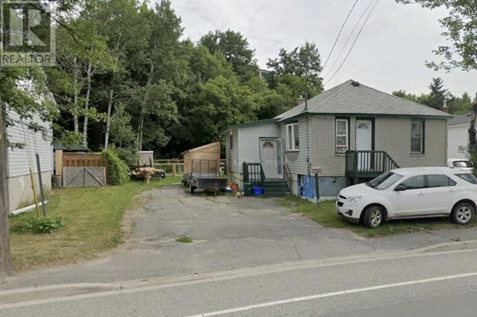 1266 Bancroft Drive, Sudbury, ON, P3B1R5 photo 2