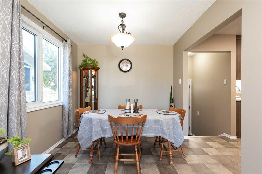 Additional image 6 of 1414 25 Avenue N, Lethbridge, AB, T1H 4N7