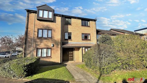 Oxwich Close, Fairwater, Cardiff CF5