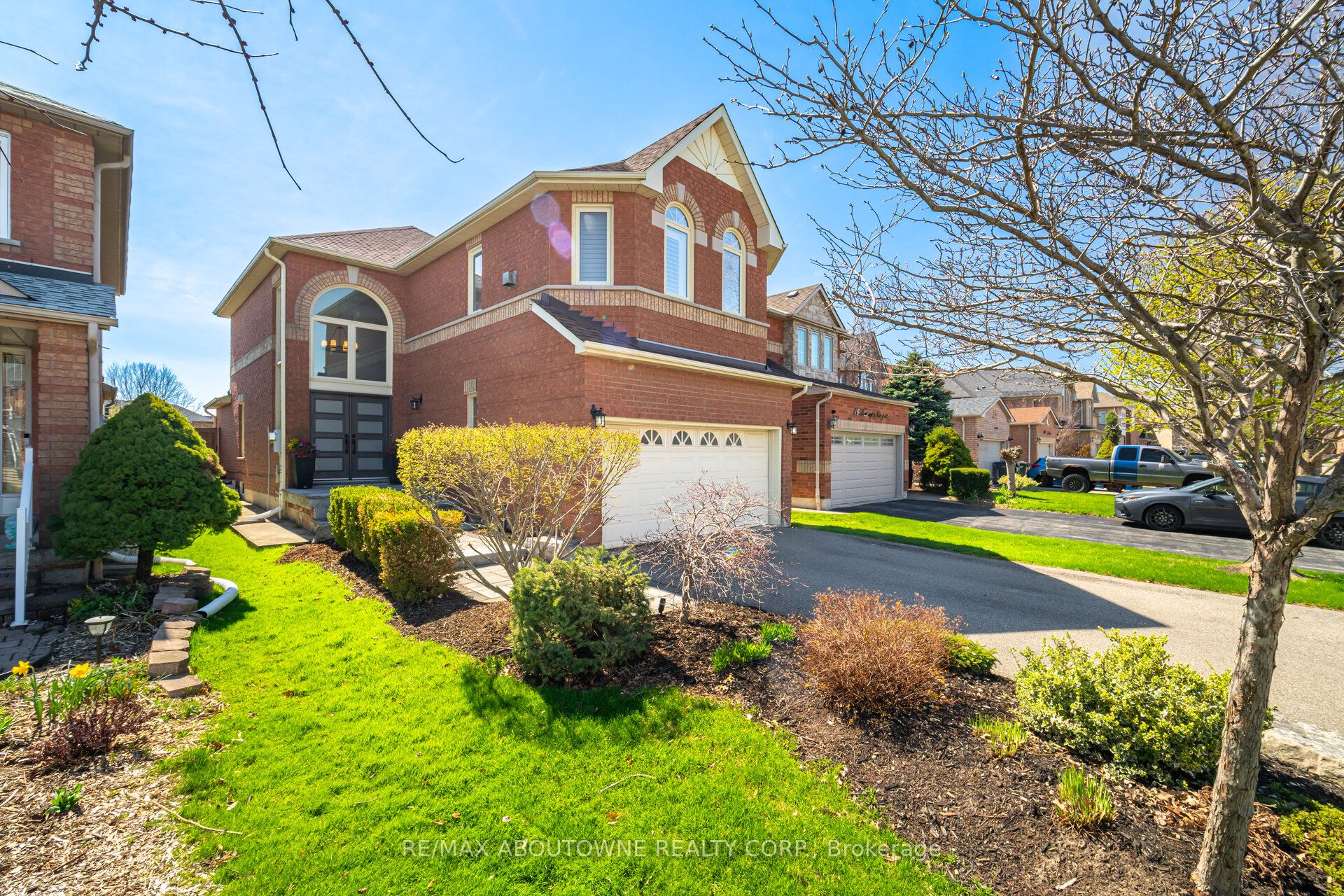 44 Banington Crescent, Brampton, ON, L7A 1G4 photo 2