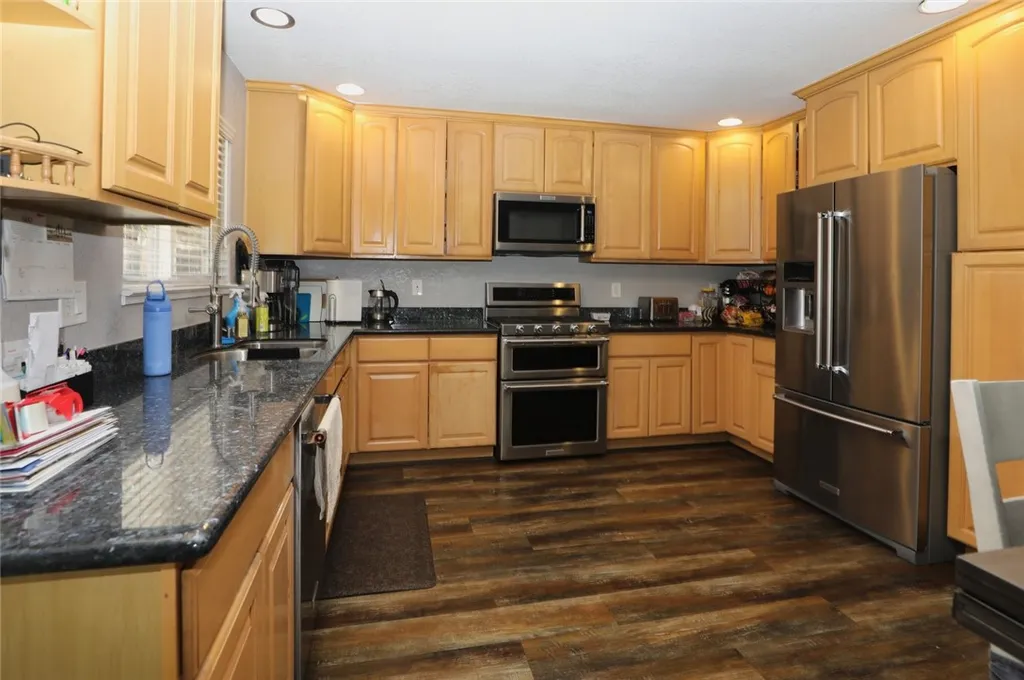 Additional image 11 of 15776 33rd Ave, Clearlake, CA 95422