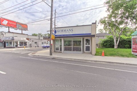 Additional image 7 of Main Floor-3173 Bathurst Street, Toronto, ON, M6A 2B1