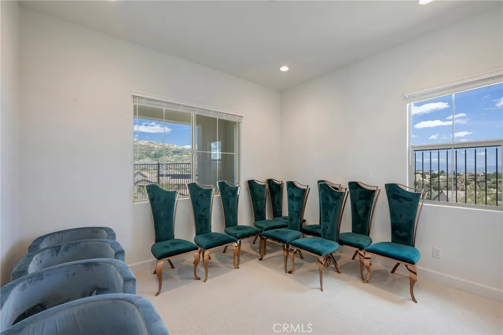 Additional image 101 of 21204 Currant Court, Chatsworth, CA 91311