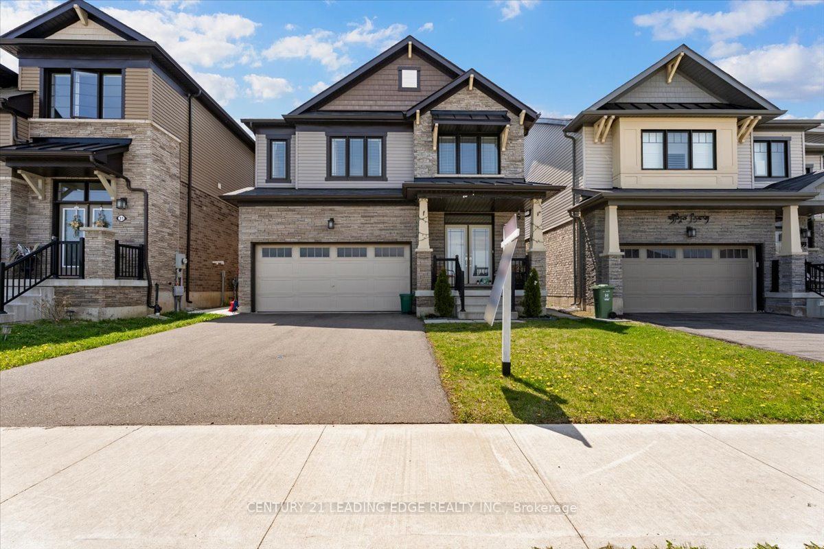 35 Royal Coachman Way, Hamilton, ON, L8J 0M2