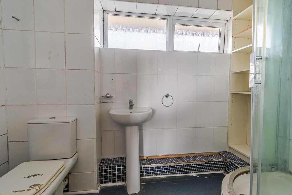 Additional image 6 of 2 bed flat for saleDavnic Close, Barry CF63