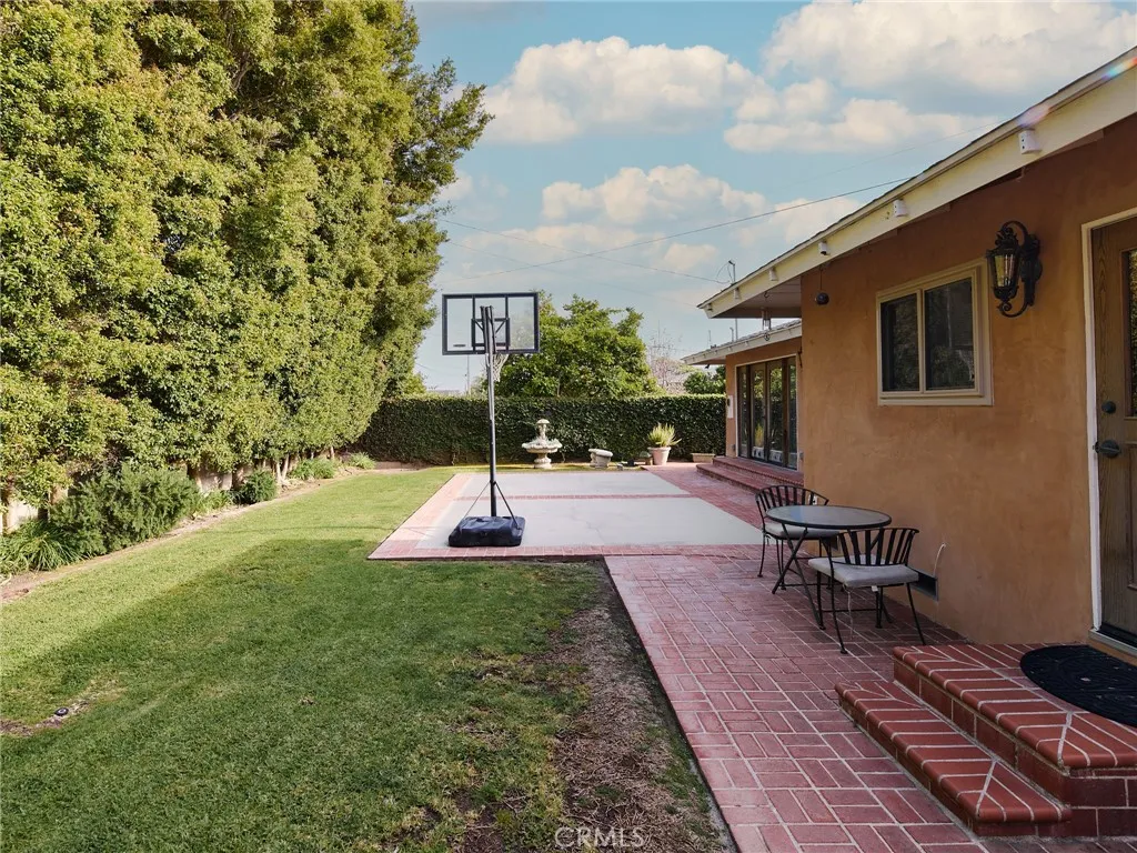 Additional image 29 of 864 Maryland St, El Segundo, CA 90245