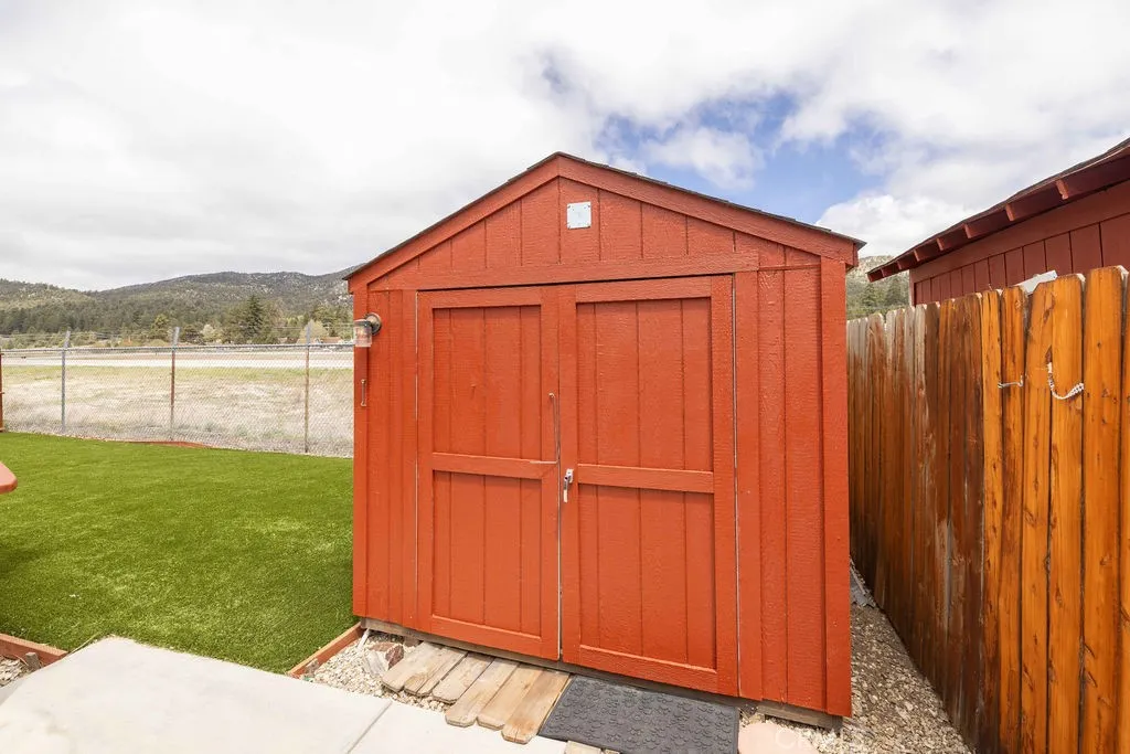 Additional image 67 of 1035 W Fairway Blvd, Big Bear City, CA 92314