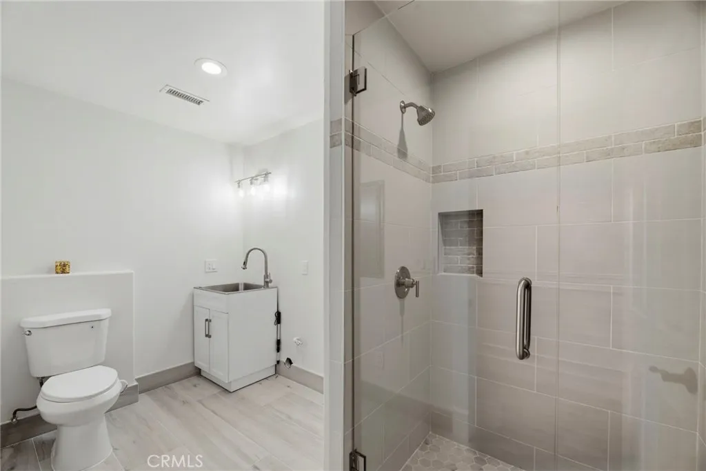Additional image 118 of 10513 Pangborn Avenue, Downey, CA 90241