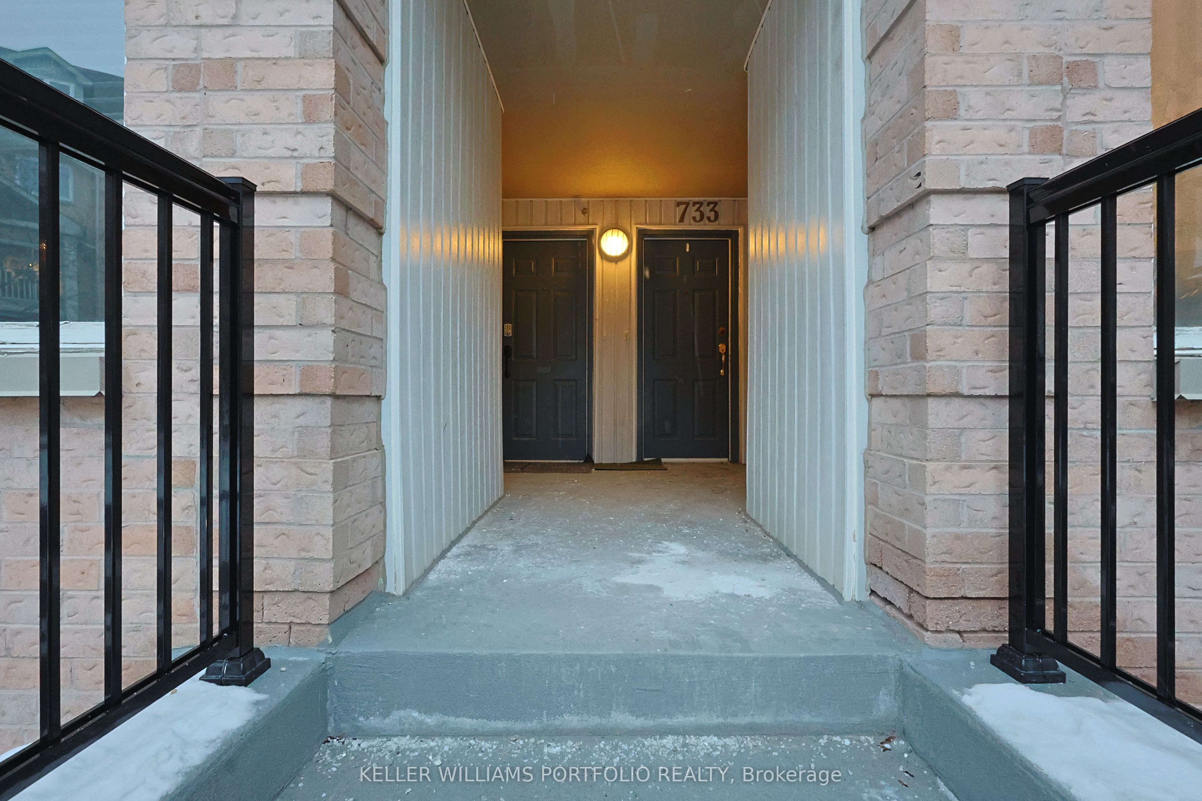 #733-75 Weldrick Road E, Richmond Hill, ON, L4C 0H9