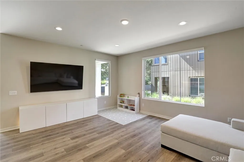 Additional image 15 of 176 Novel, Irvine, CA 92618