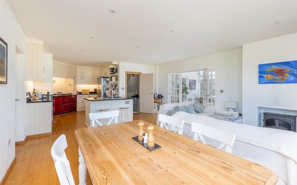 Additional image 4 of 5 bed detached house for saleGodshill, Isle Of Wight PO38