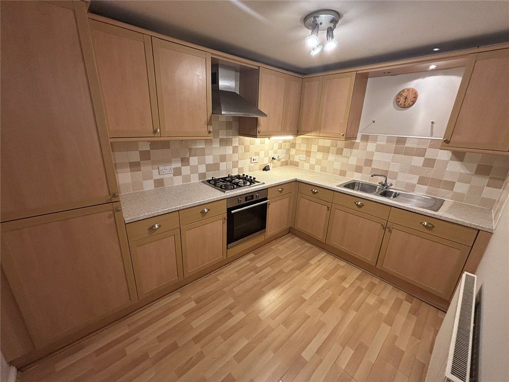 Additional image 7 of 2 bed flat for saleJames Short Park, Falkirk FK1