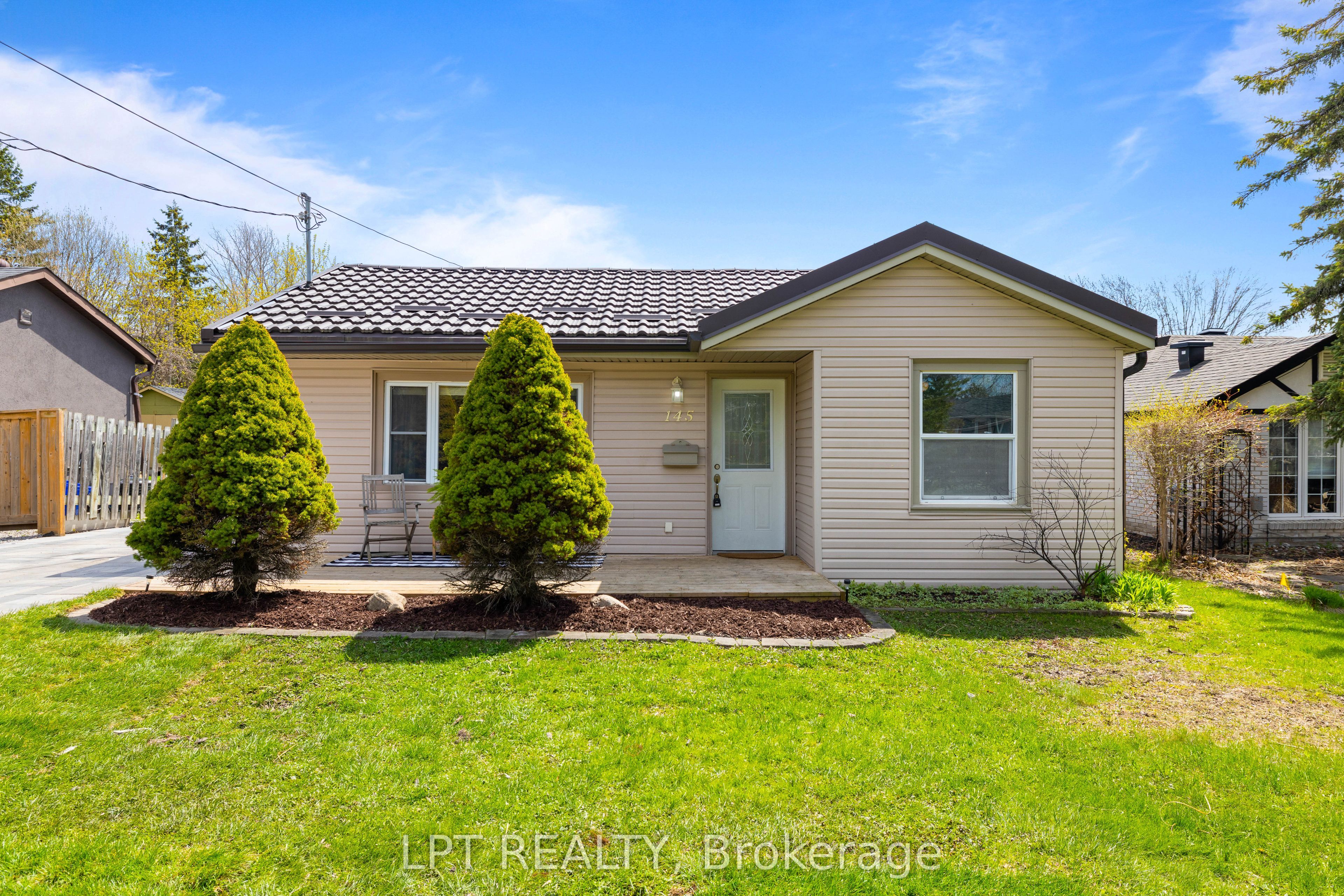 145 Silas Boulevard, Georgina, ON, L4P 2K2 photo 2