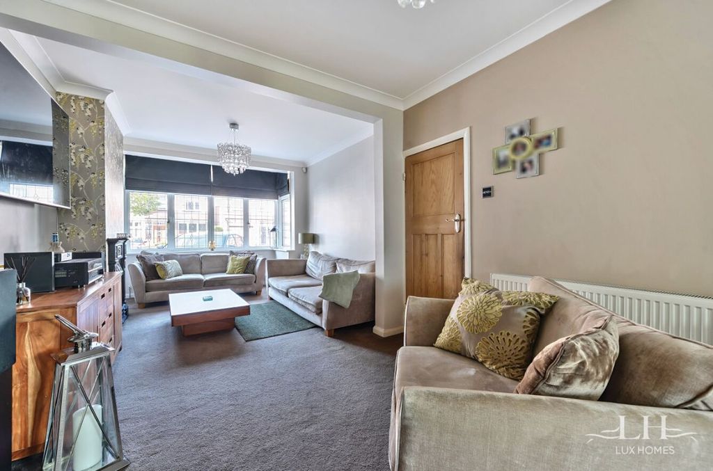 Additional image 4 of 4 bed end terrace house for saleMilton Avenue, Hornchurch RM12