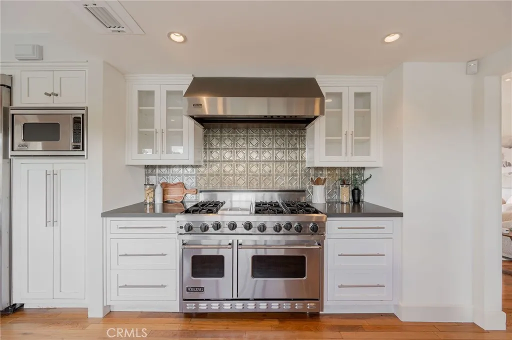 Additional image 69 of 19281 Berclair Lane, Tarzana, CA 91356