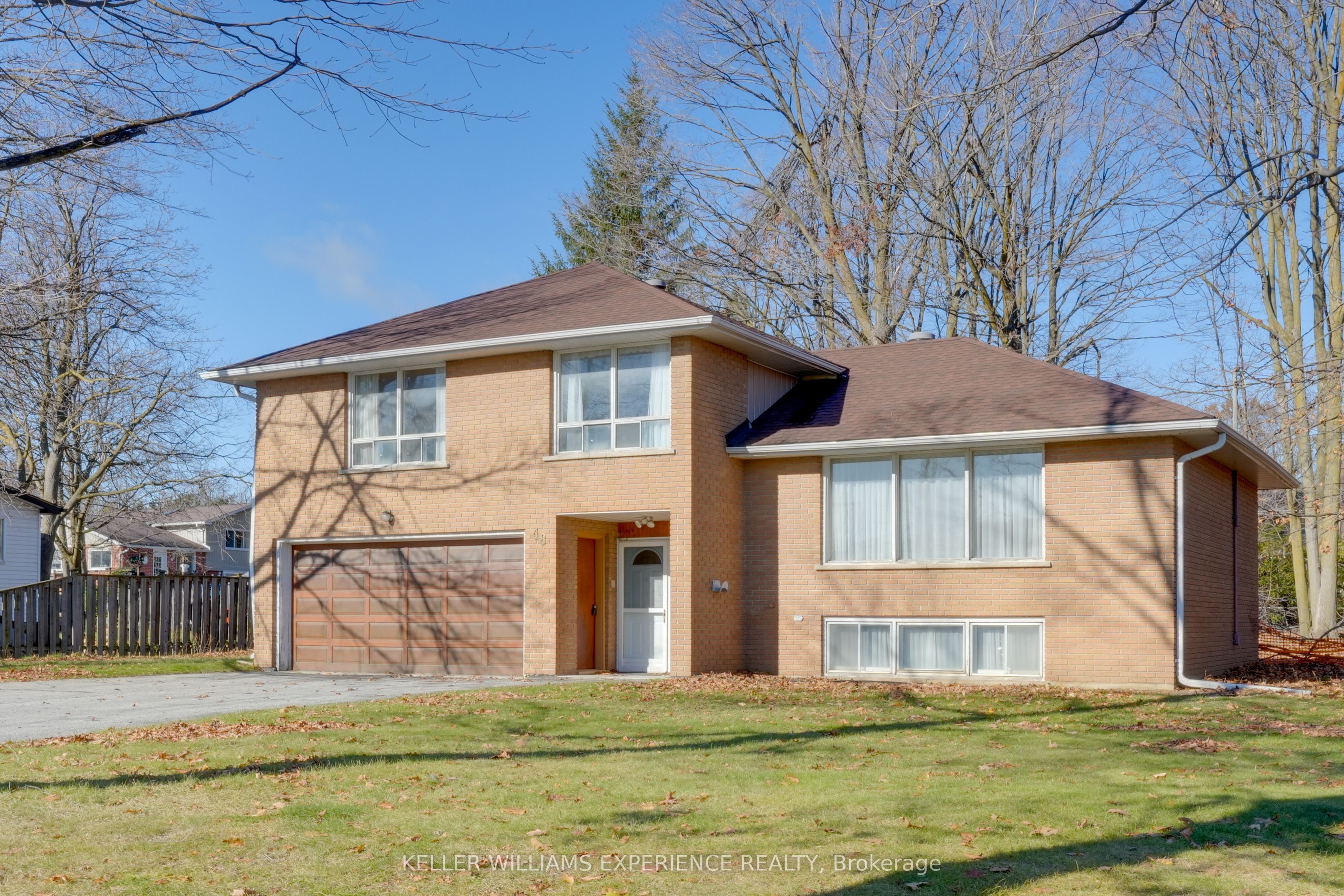 48 Cundles Road E, Barrie, ON, L4M 2Z7