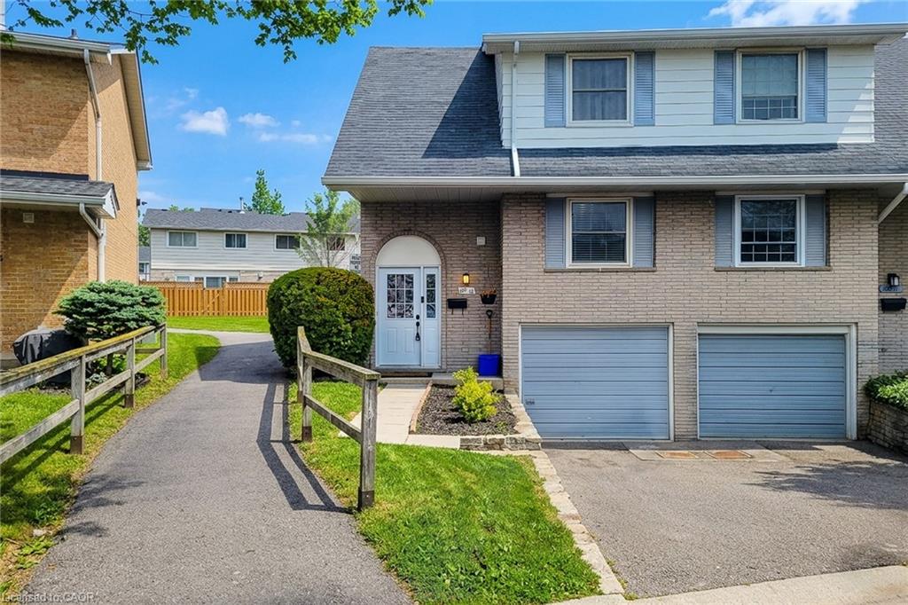 12-100 St Andrews Court, Hamilton, ON, L8K 6H2