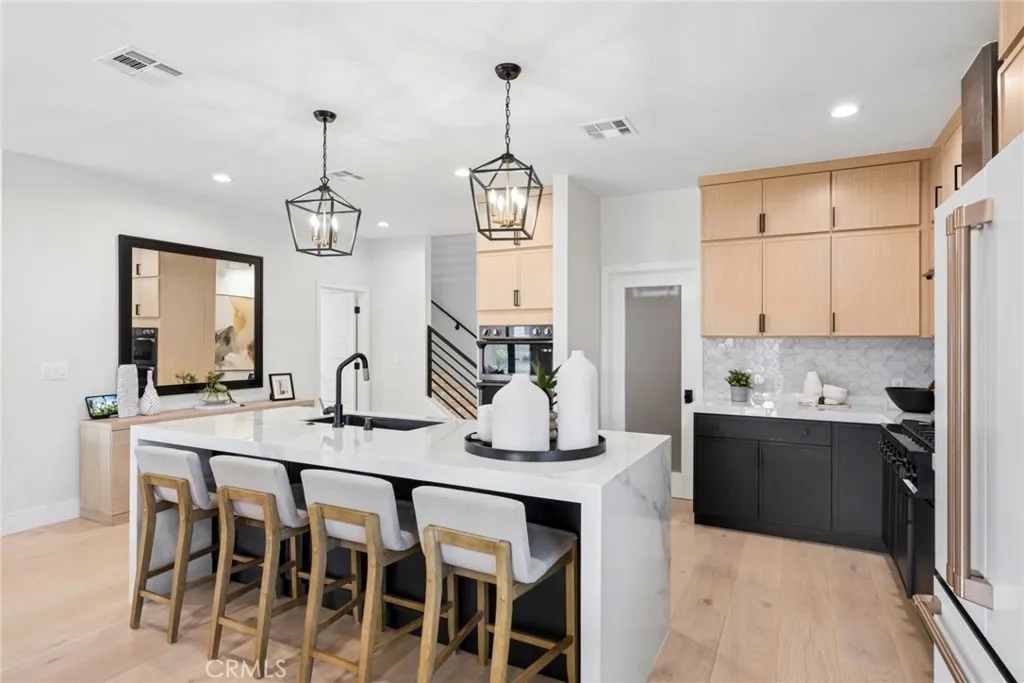 Additional image 13 of 4652 Charnock Dr, Irvine, CA 92604