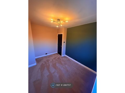 Standard Avenue, Coventry CV4, Room to rent