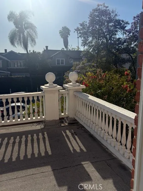 Additional image 40 of 138 N Manhattan Pl, Los Angeles, CA 90004