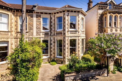 Montrose Avenue, Cotham, Bristol BS6