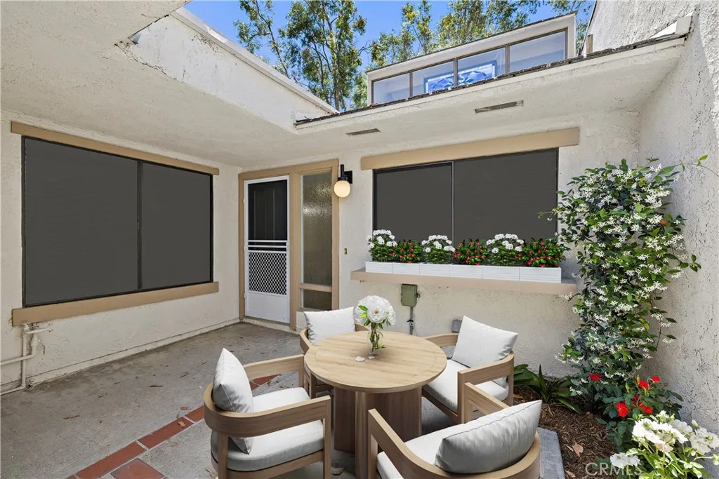 17284 Citron, Irvine, CA 92612 photo 2