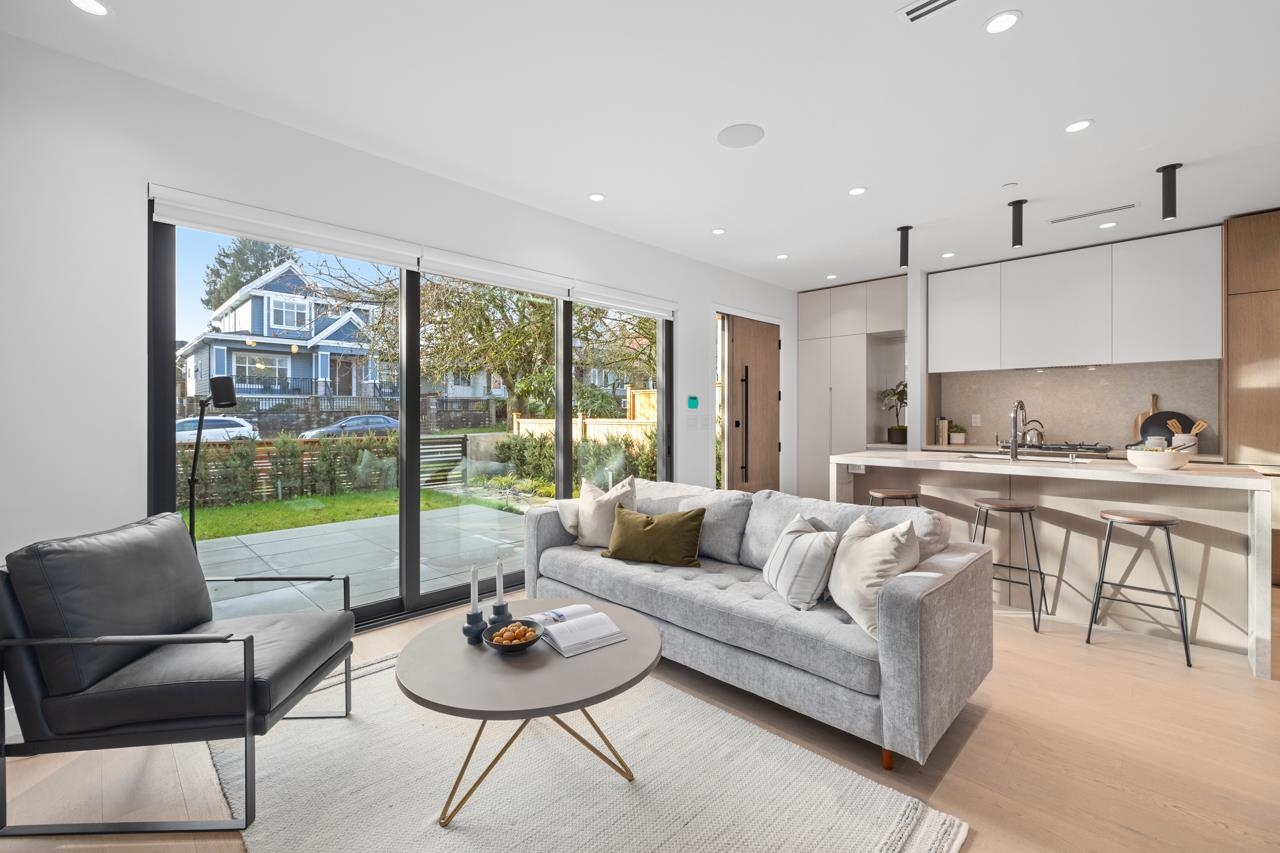 Additional image 2 of 1-435 37th Avenue E, Vancouver, BC, V5W 1E8