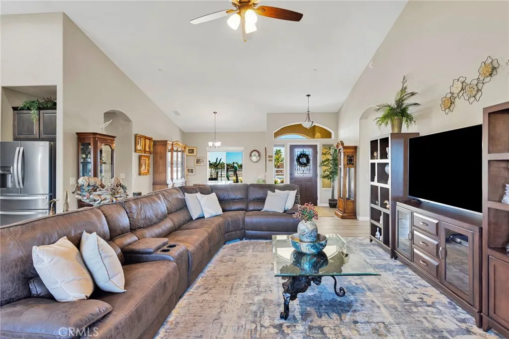 Additional image 14 of 8140 Heartland Cir, Oak Hills, CA 92344