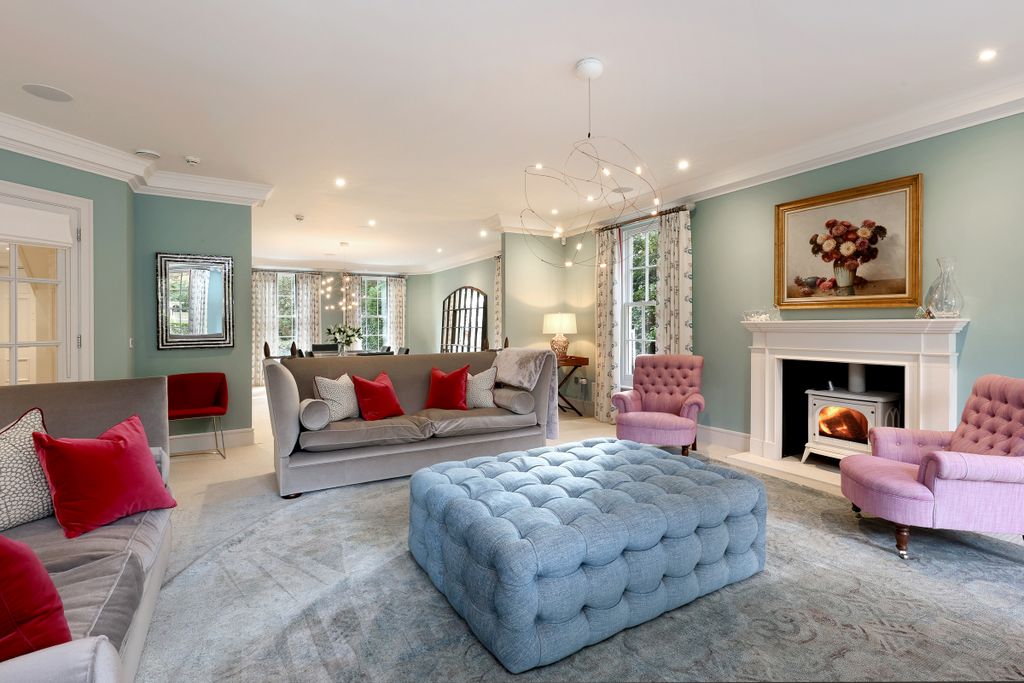 Additional image 6 of 7 bed property for saleBagshot Road, Ascot, Surrey SL5