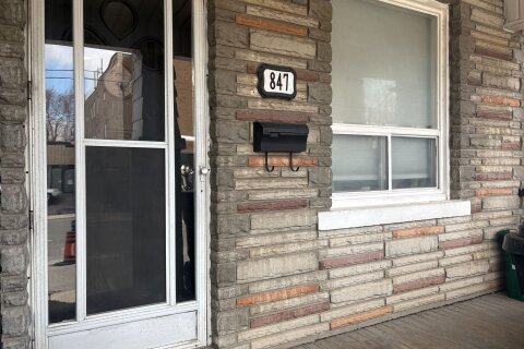 Additional image 7 of Upper-847 Pape Avenue, Toronto, ON, M4K 3T7