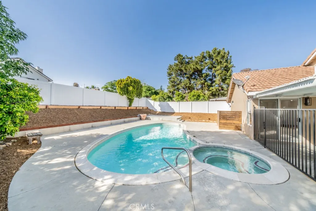 33467 Viewpoint Drive, Wildomar, CA 92595 photo 3