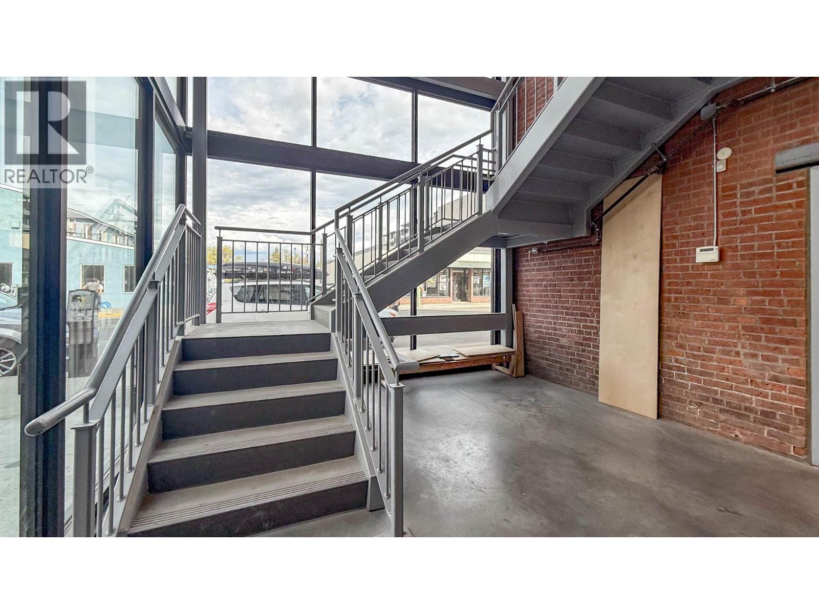 Additional image 4 of 300-1264 Ellis Street, Kelowna, BC, V1Y1Z4