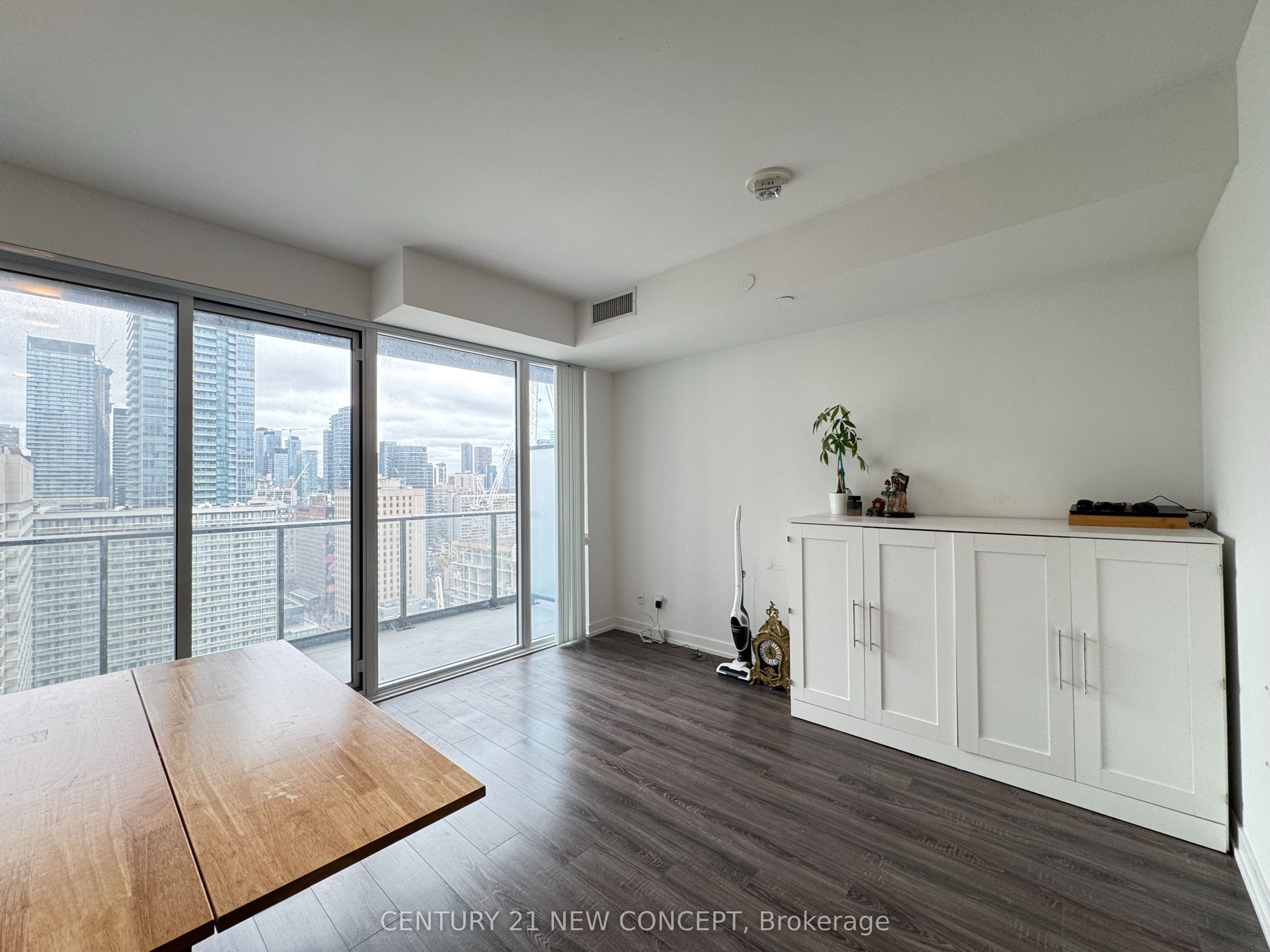 Additional image 3 of 2221-20 Edward Street, Toronto, ON, M5G 0C5