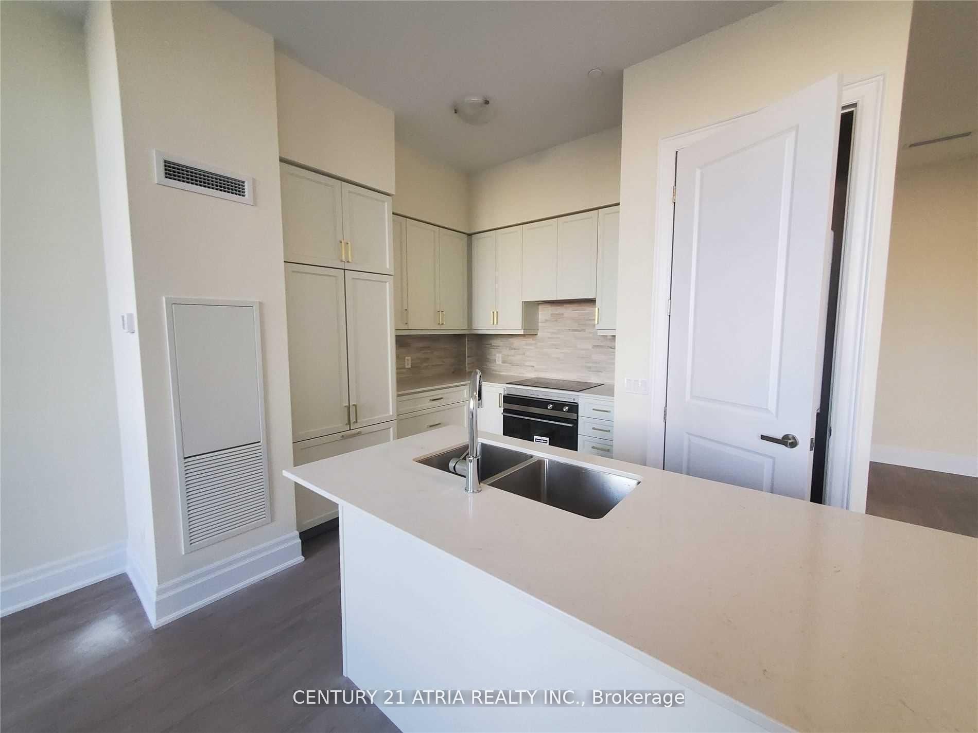 102-9085 Jane Street, Vaughan, ON, L4K 0L8