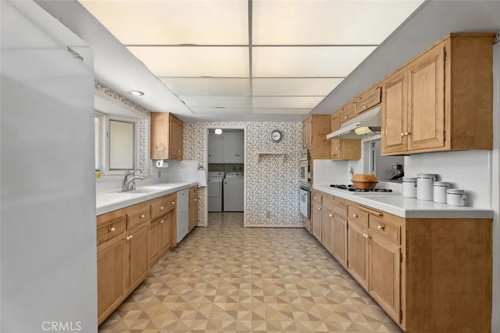 Additional image 17 of 807 Dorothy Lane, Fullerton, CA 92831