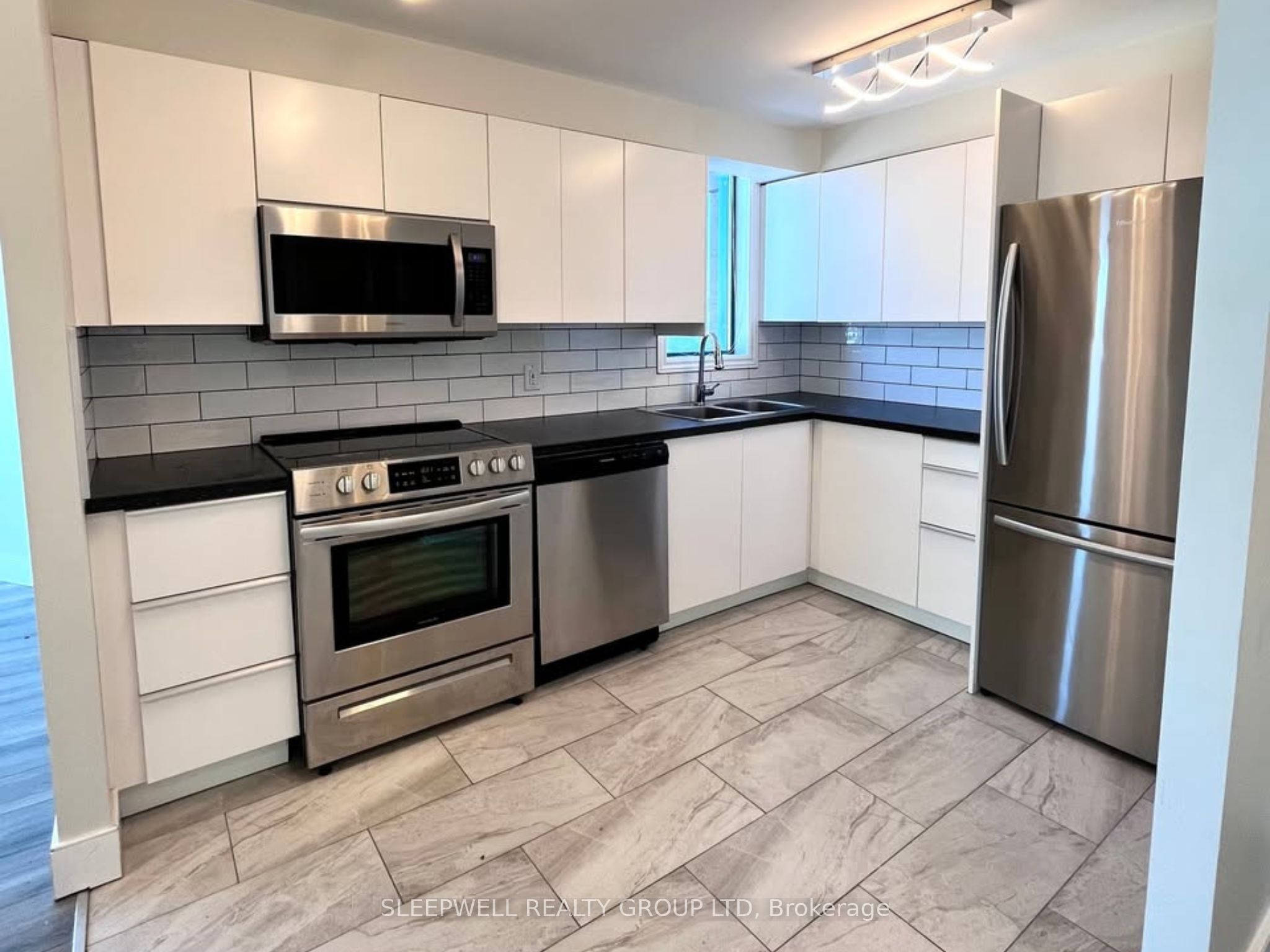 Additional image 4 of 1101-1440 Heron Road, Ottawa, ON, K1V 0X2