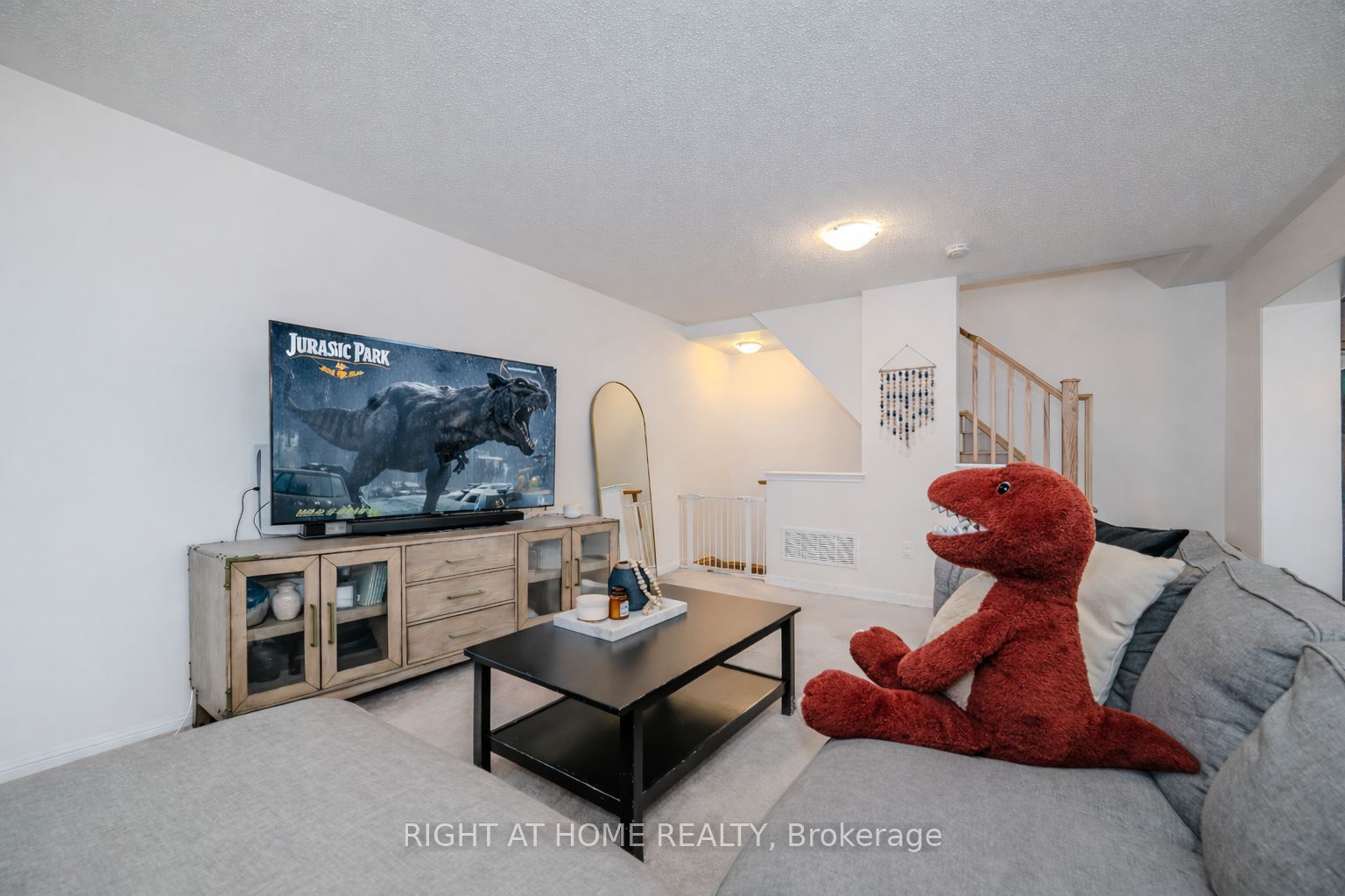525 Cavanagh Lane, Milton, ON, L9T 8G4 photo 2