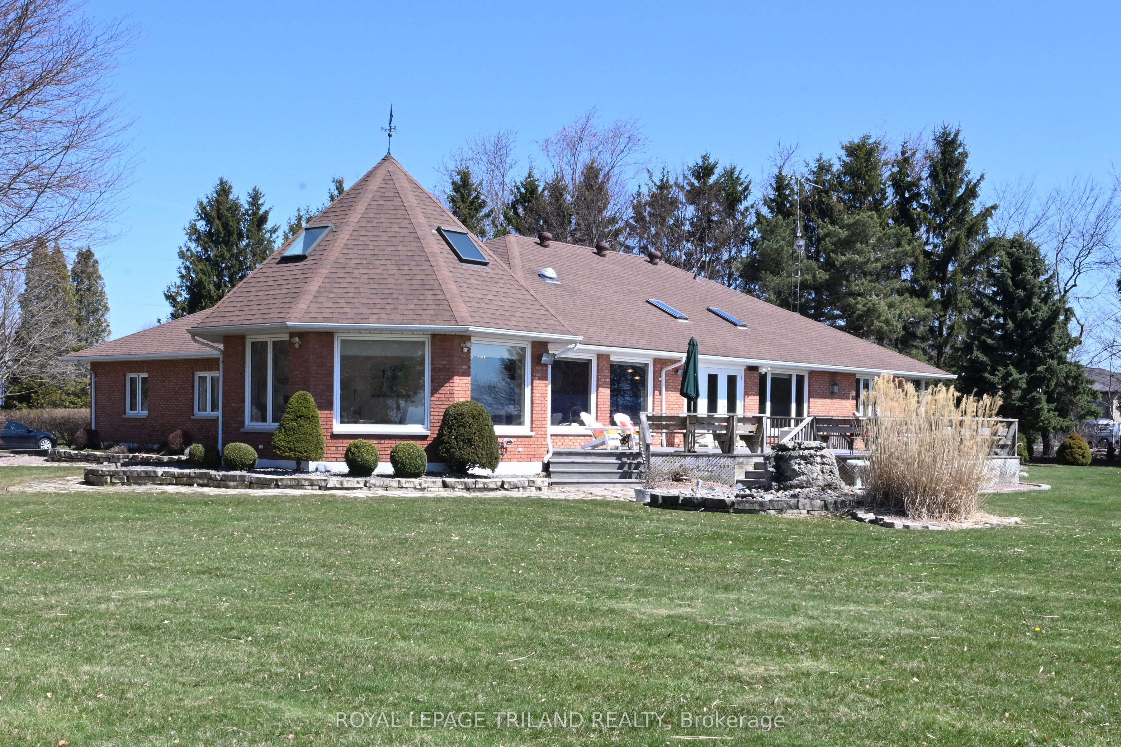 7154 Talbot Trail, Chatham-kent, ON, N0P 1A0
