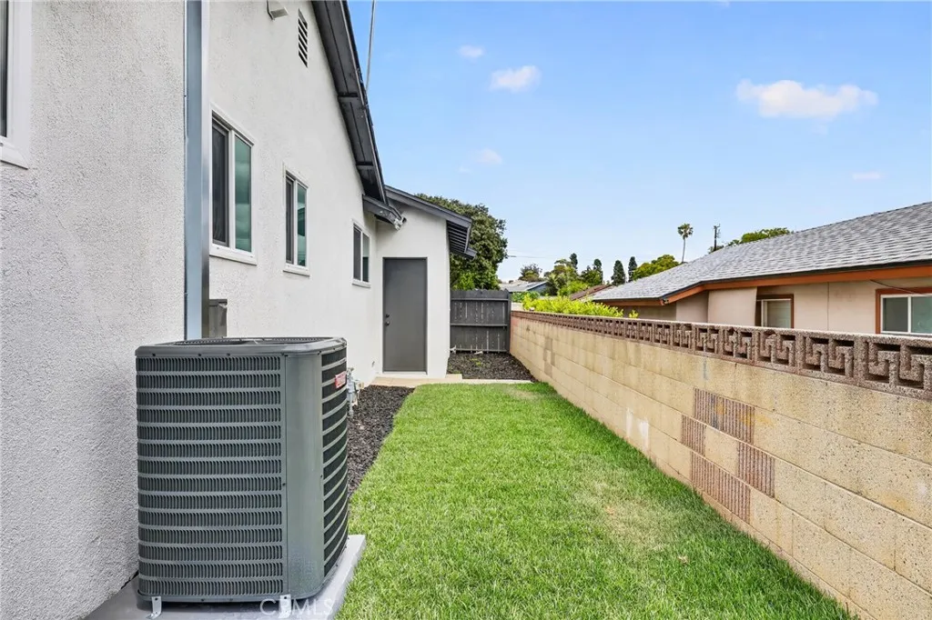 Additional image 101 of 19209 Caney Avenue, Carson, CA 90746