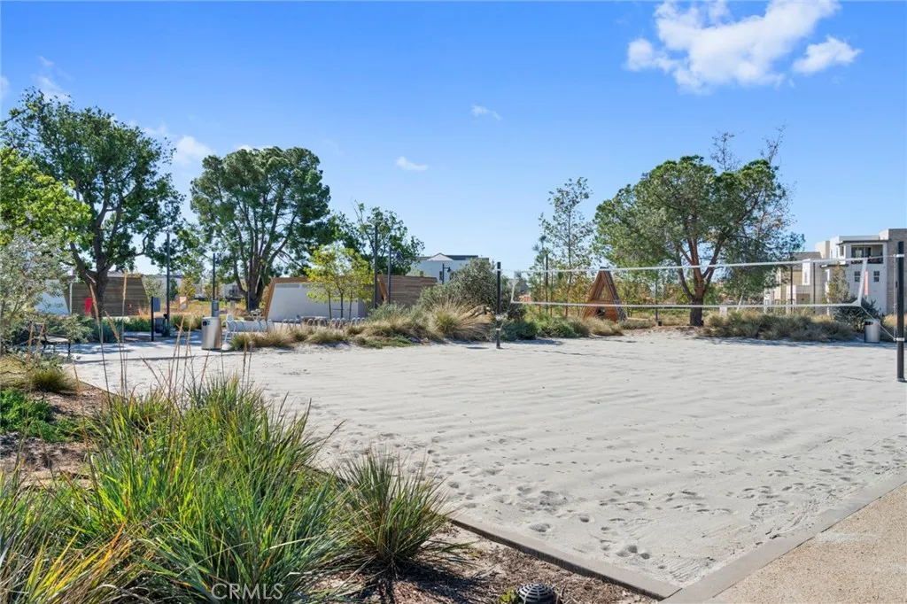 120 Frame, Irvine, CA 92618